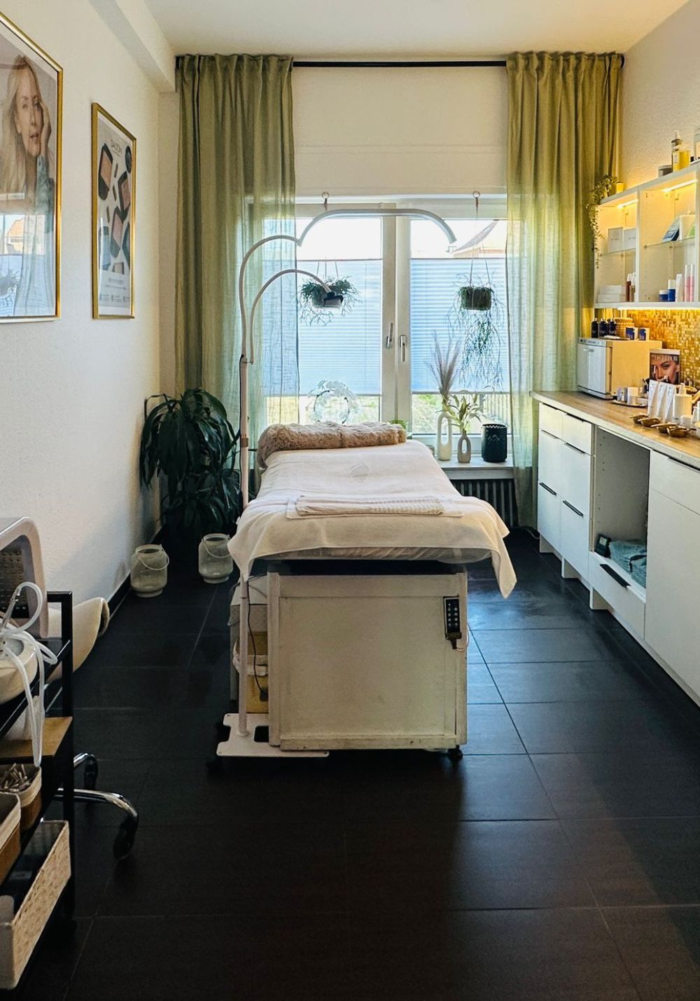 Pure Skin by Jean-Pascal Rheine - Problemhaut, Pre & Anti Aging & Augenblicke